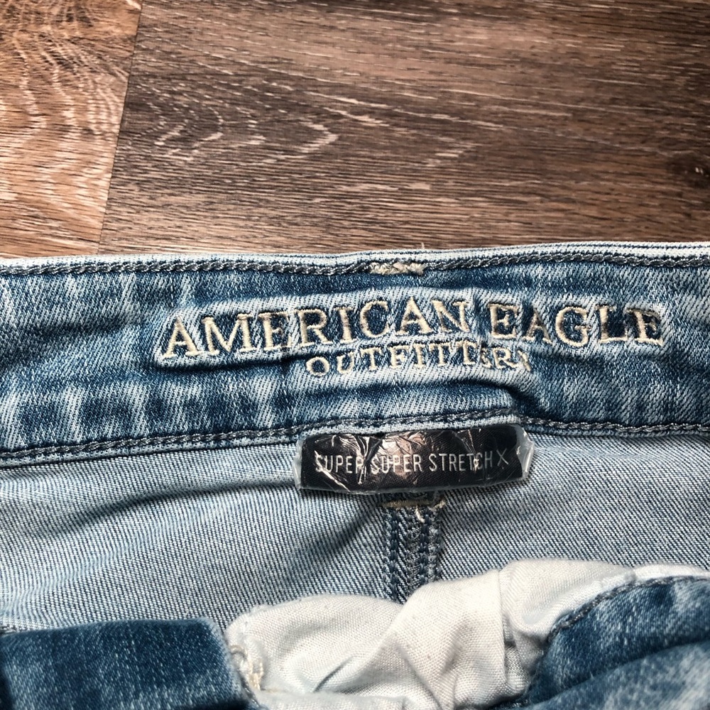 American Eagle Outfitters Light Blue Denim Distressed Mini Skirt Size 2 Women’s - Picture 4 of 6